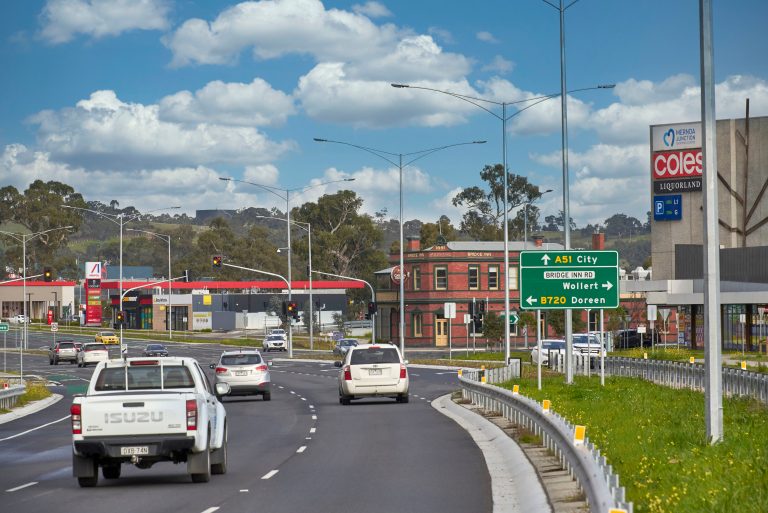 Road leading to Mernda Central
